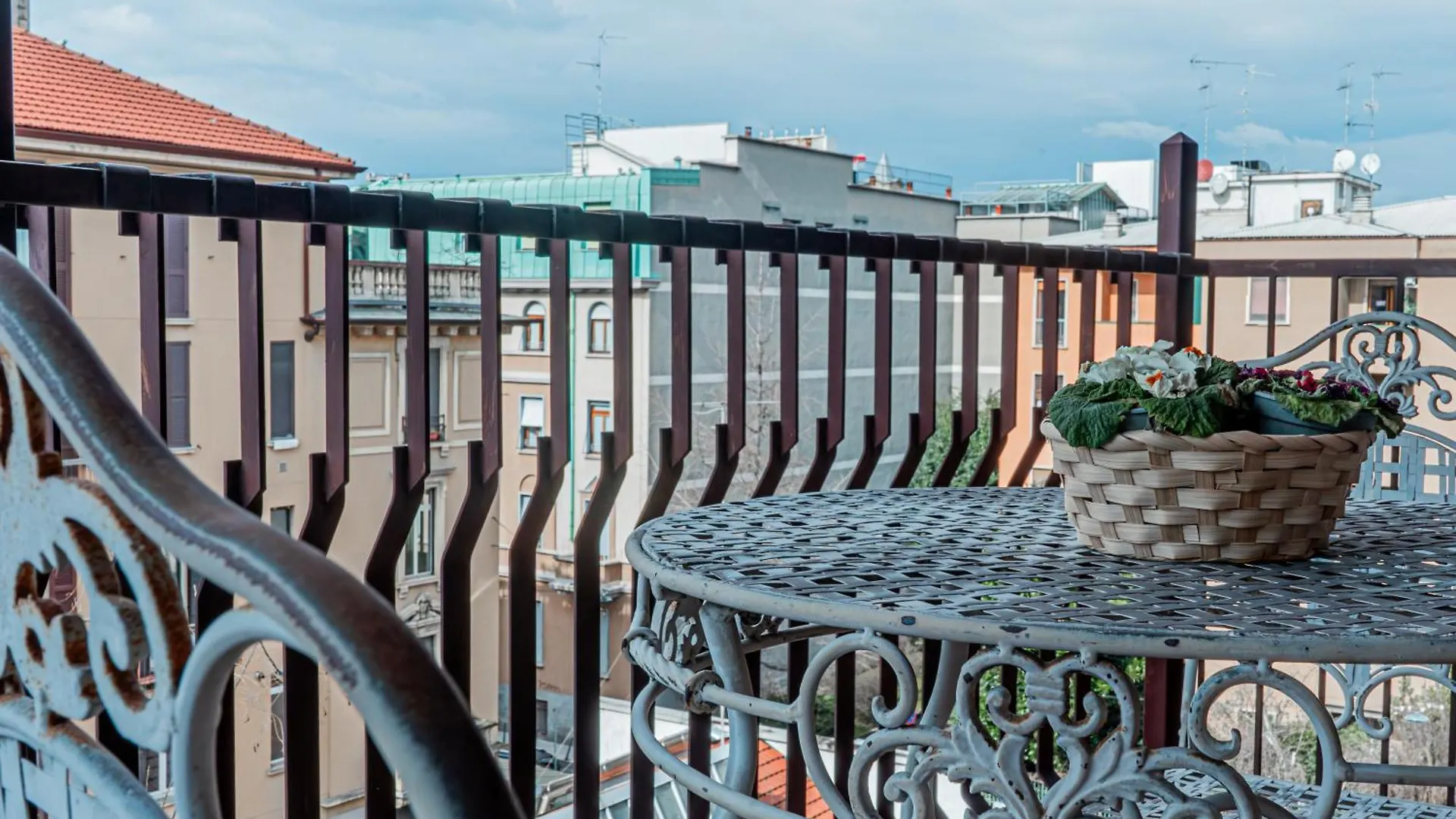 Lovelyhousebraida Milano 0*,