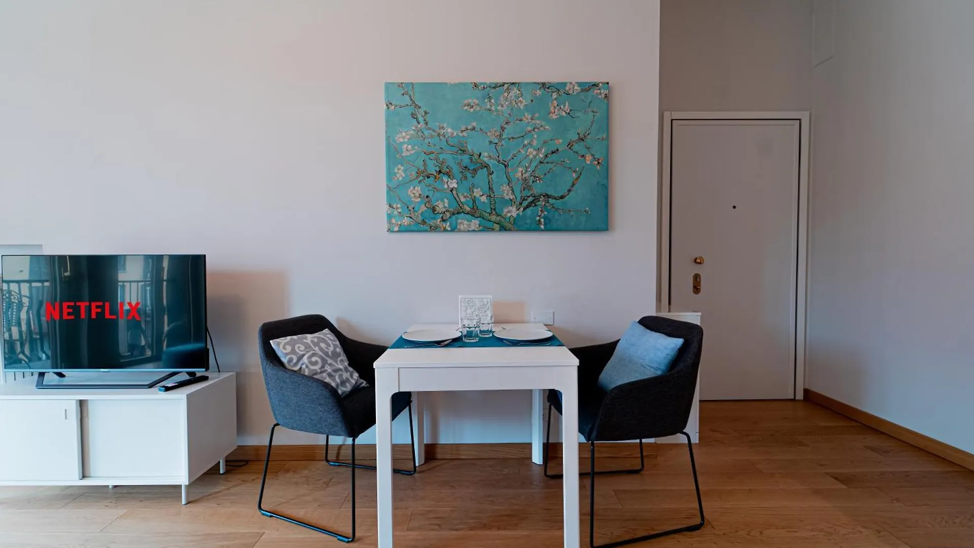 Lovelyhousebraida Milano 0*,  Italien